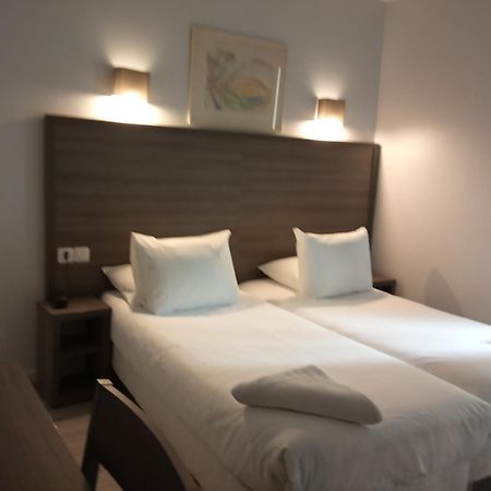 Hotel Du Globe 18 Paříž Pokoj fotografie
